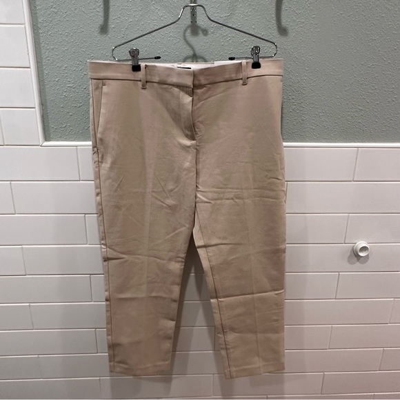 Ann Taylor Pants - NWT Ann Taylor | khaki color The ankle length mid rise business pants size 14